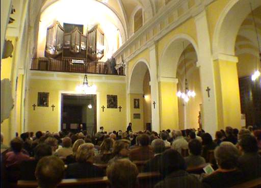 Pilar Cabrera's concert is presented by the Vicepresident 
of the Festival, Eduardo Vadillo Romero