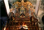 Pilar Cabrera and Gary Dilworth at Tuy Cathedral
